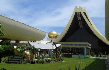 Istana Nurul Iman, Wikipedia